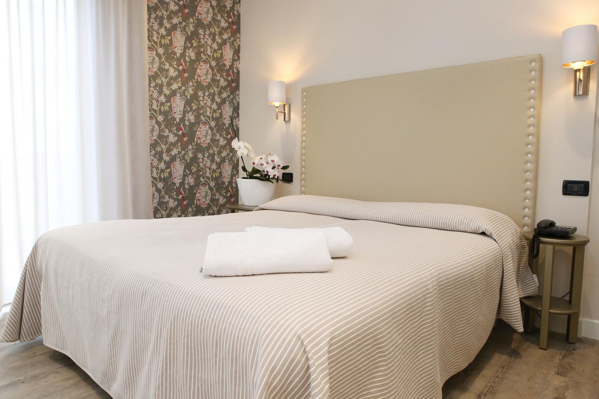 Hotel Piccinelli リミニ エクステリア 写真