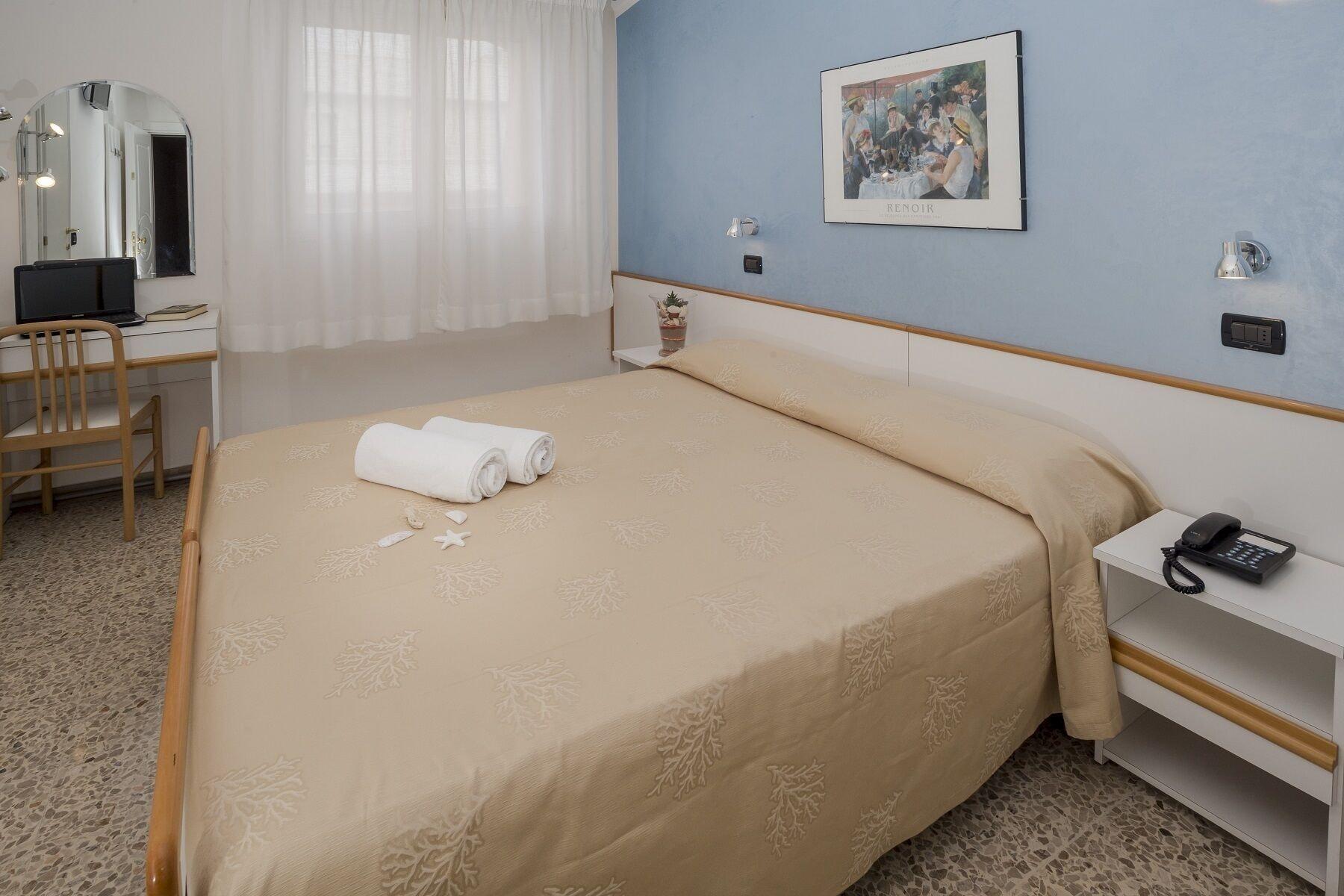 Hotel Piccinelli リミニ エクステリア 写真