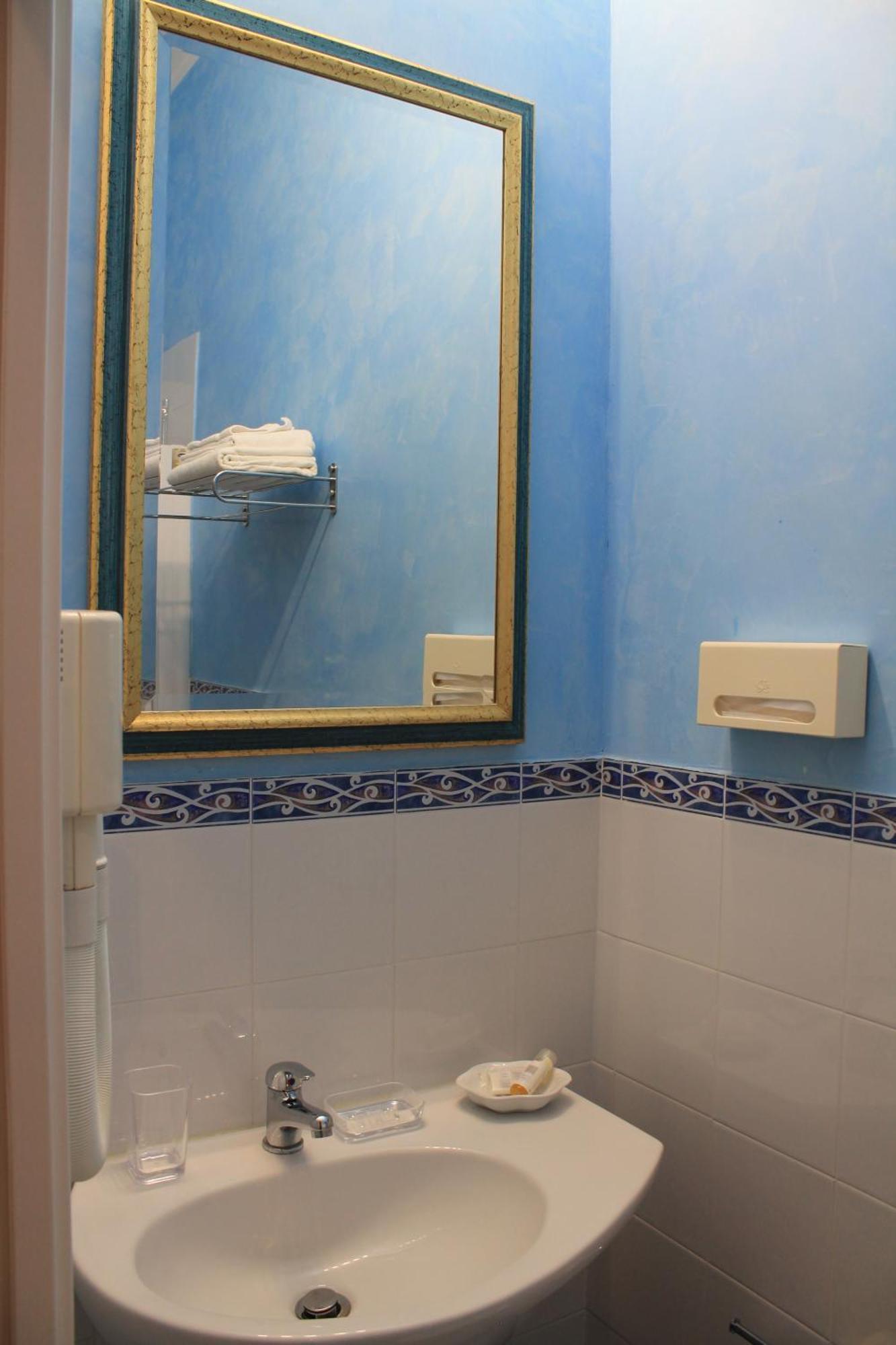Hotel Piccinelli リミニ エクステリア 写真
